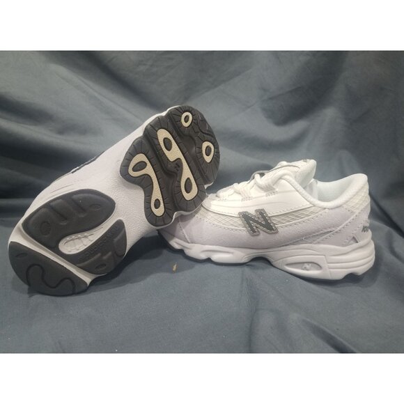 New Balance Toddlers 1000 Sneakers Lace Up IC1000SB Grety Size 10 NEW NO BOX! - Picture 8 of 9